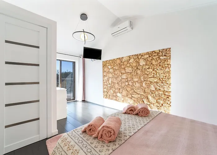 Modern Duplex Close To The Beach